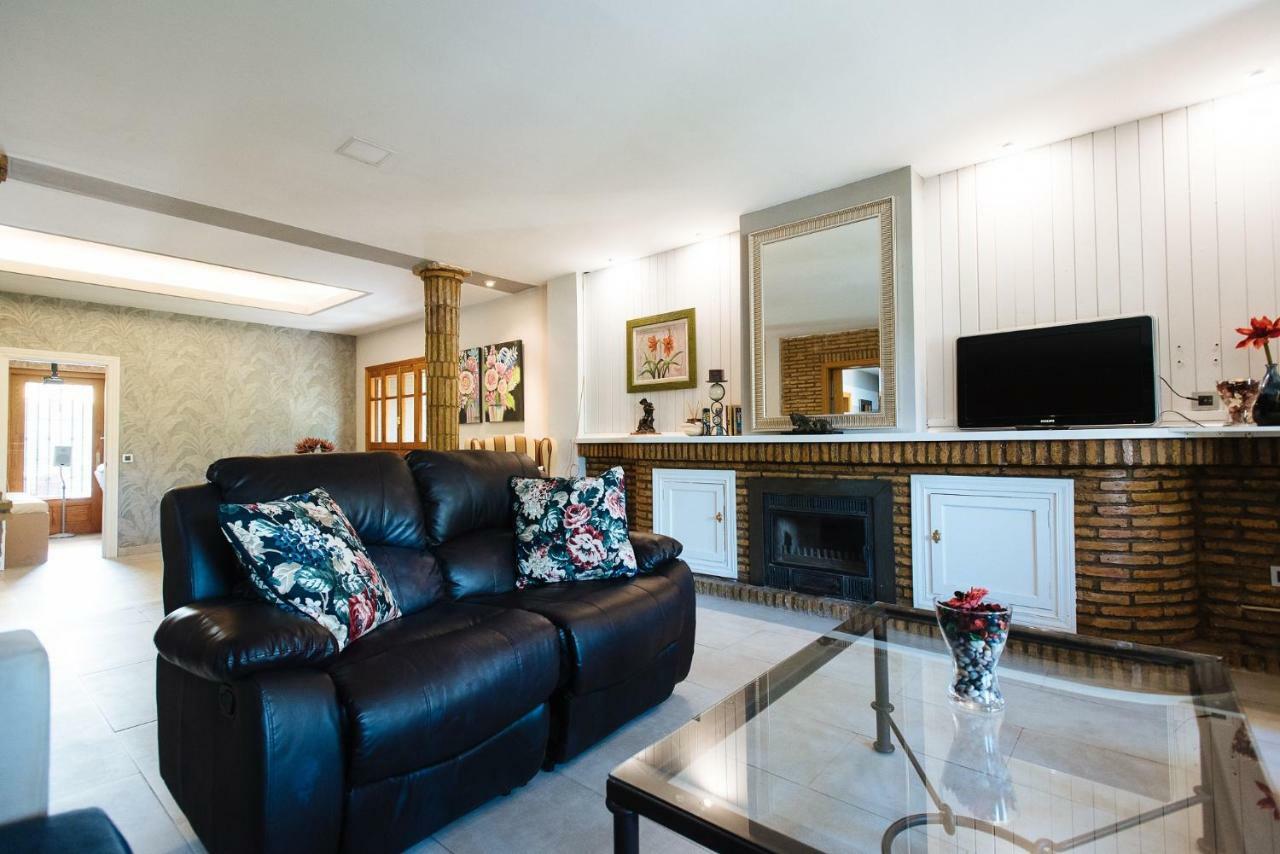 Divi Apartments Villa Reyes مايرينا ديل ألخارفي المظهر الخارجي الصورة